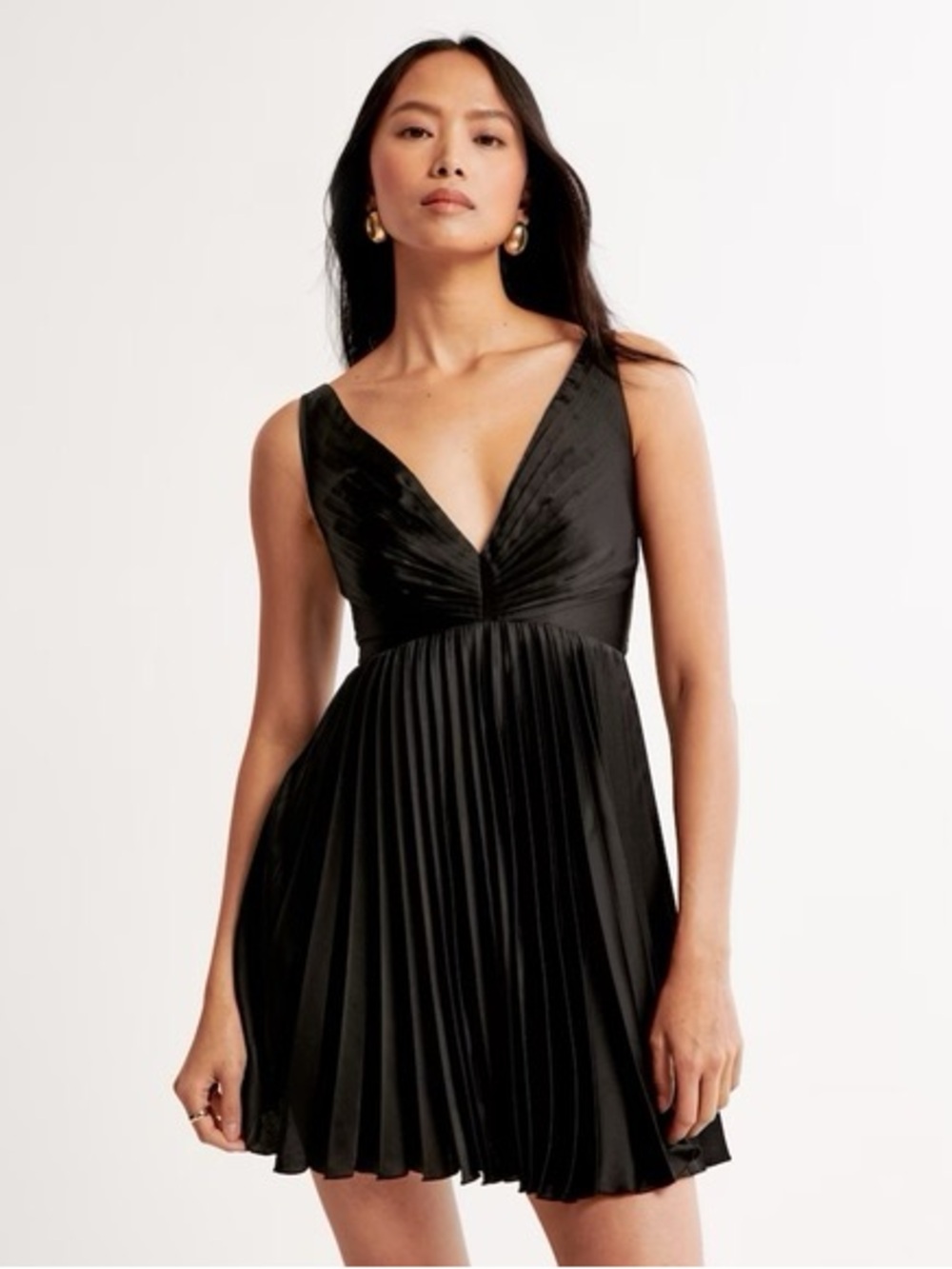 Abercrombie & Fitch NWT Plunge Pleated Mini Dress V-Neck Lined Formal Black